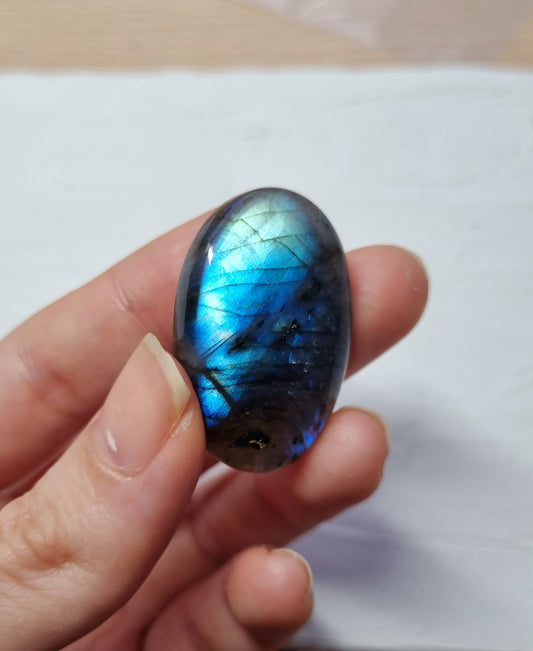 拉長石｜Labradorite｜ 雙面藍光｜夜空｜橢圓｜天然水晶 0408-06