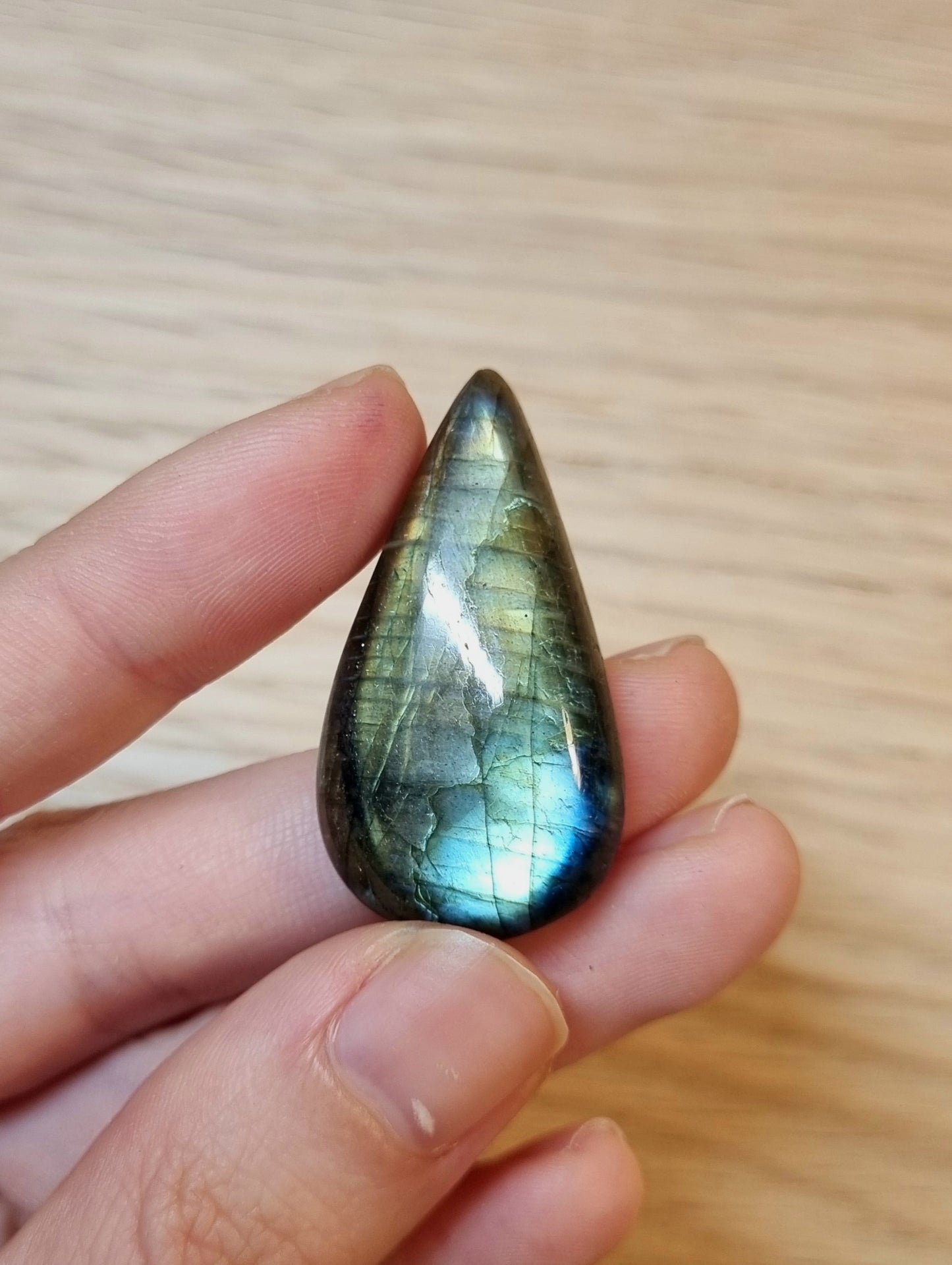 拉長石｜Labradorite｜ 彩光｜橘黃光｜綠藍光｜藍光｜水滴｜天然水晶 0408-21