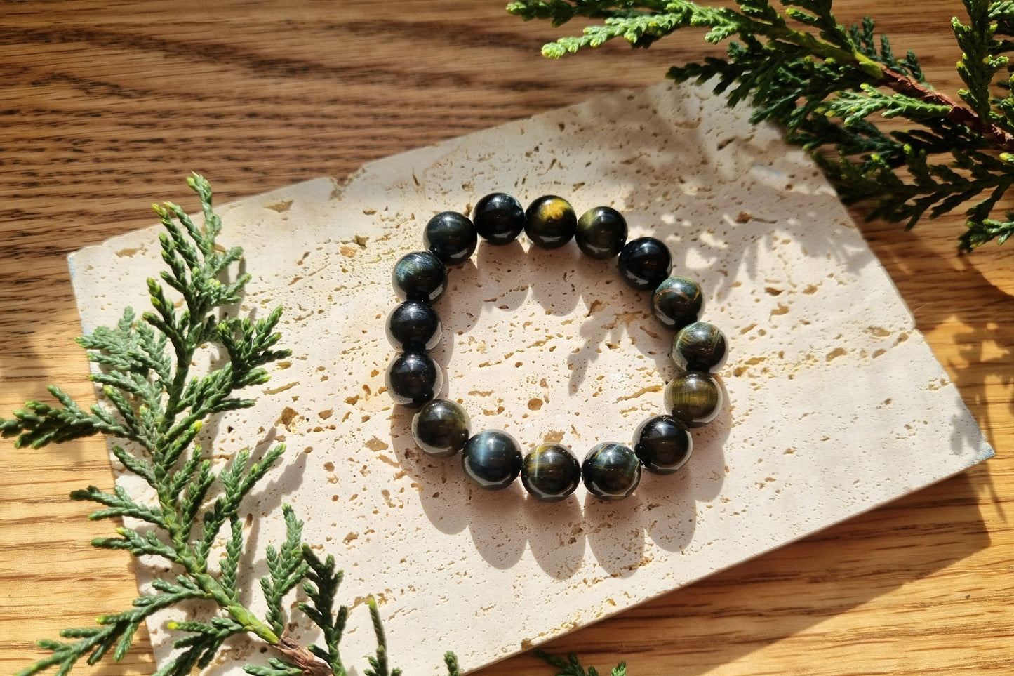 Grey-Toned Tiger’s Eye Bracelet | 灰調虎眼石手鏈